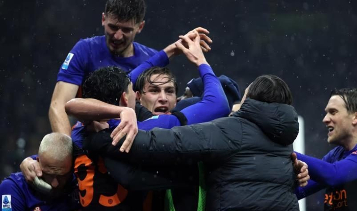 开元体育-让二追六！国米本赛季首场逆转，齐沃临场调整提升但问题仍没解决|国际米兰|比萨|迪马尔科|蓝黑军团|ac米兰_新浪新闻